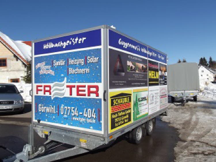 Hllbachgeister Saris Koffer Anhnger Bhler (1)