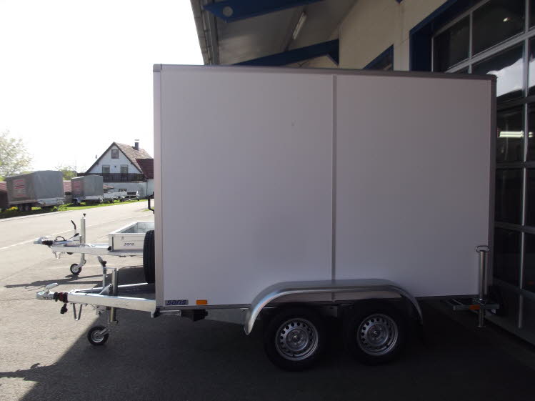 Saris Koffer Anhnger Bhler (2)